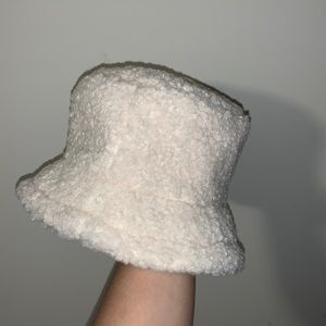 Sherpa Bucket Hat NWOT